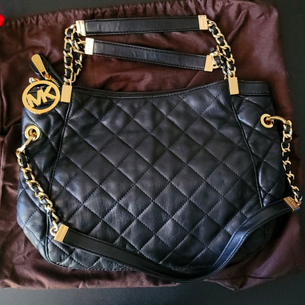 Michael Kors Susanna Quilted Leather Medium Shoulder Bag Black